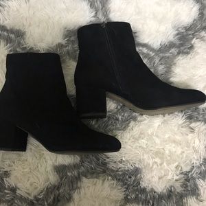 Halogen black booties